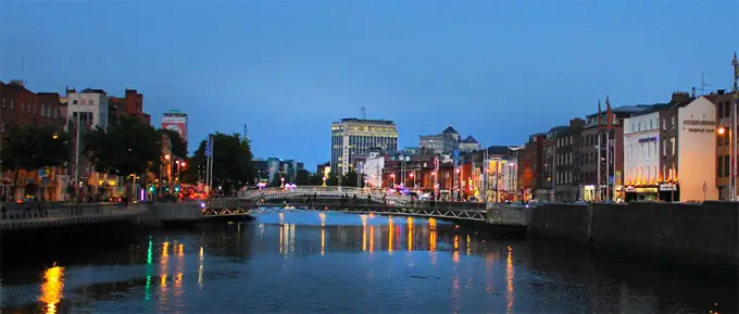 Sicht über die Liffey im Zentrum von Dublin